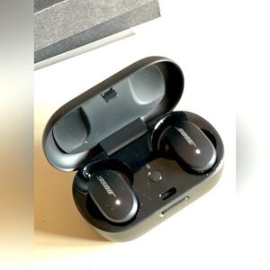 Bose Quietcomfort Noice Canceling Wireless Earbuds